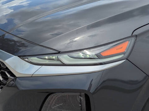 2020 Hyundai Santa Fe SE