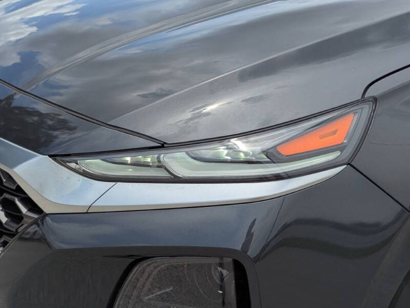 2020 Hyundai Santa Fe SE