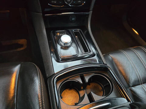 2023 Chrysler 300 S V6