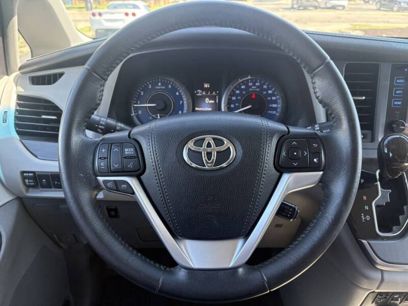 2017 Toyota Sienna