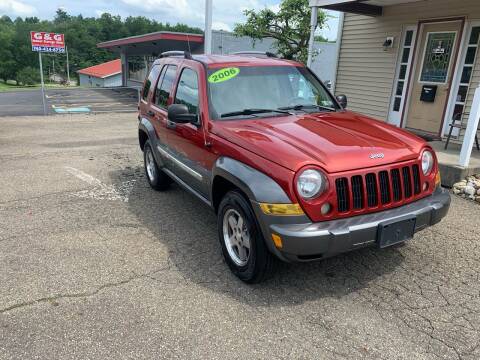 2006 Jeep Liberty for sale at G & G Auto Sales in Steubenville OH