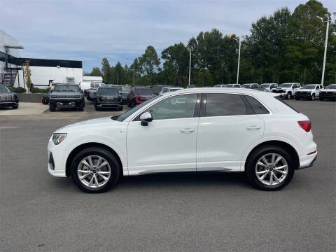 2023 Audi Q3 quattro S line Premium 45 TFSI