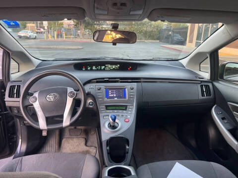 2012 Toyota Prius Two