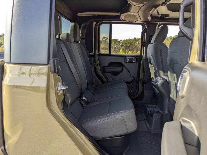 2026 Jeep Gladiator Willys