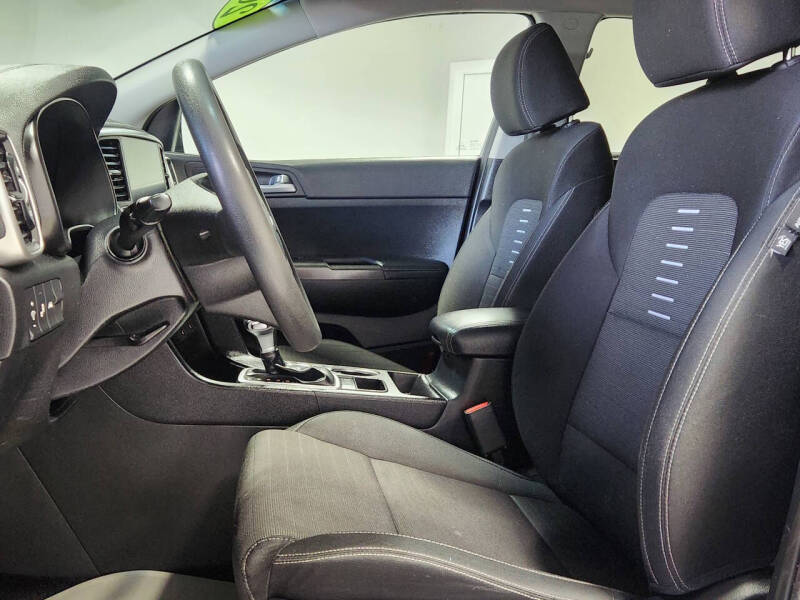 2022 Kia Sportage LX