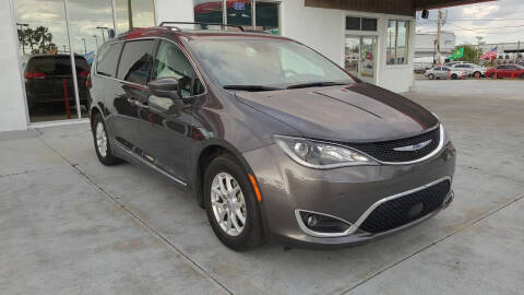 2020 Chrysler Pacifica Touring L