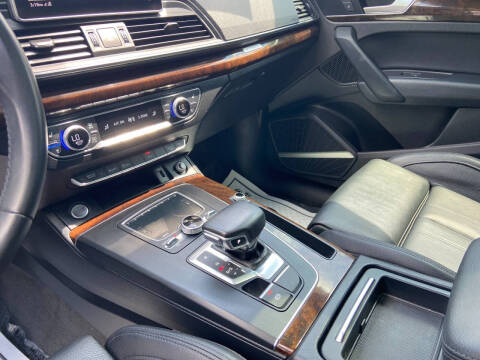 2018 Audi Q5 2.0T quattro Premium Plus