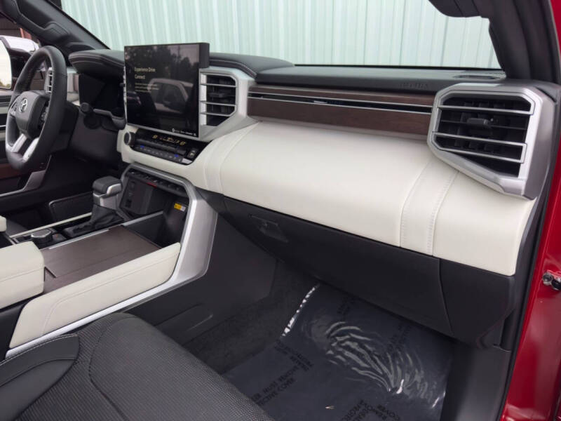 2024 Toyota Sequoia Capstone