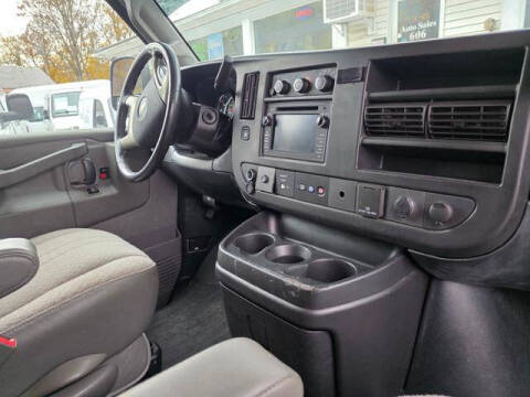 2017 Chevrolet Express LT 2500