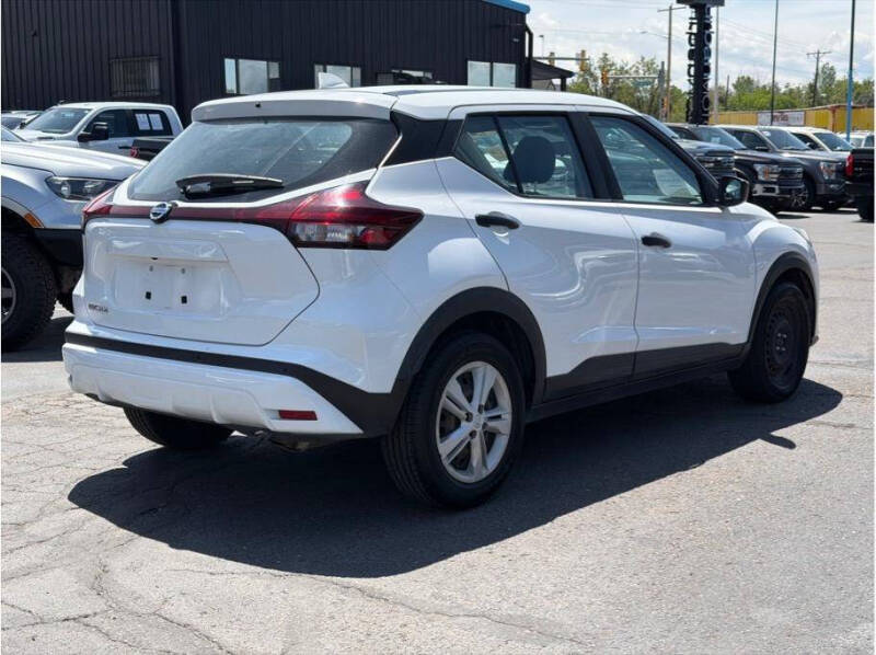 2021 Nissan Kicks S