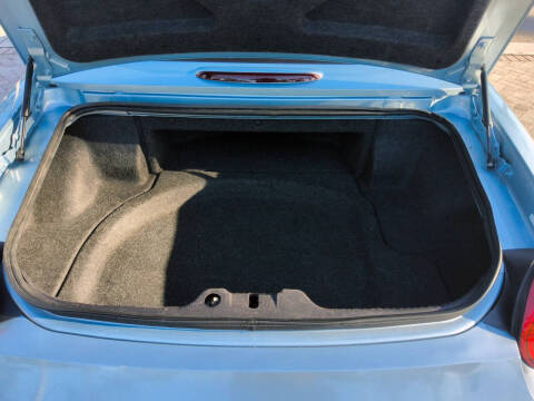 2004 Ford Thunderbird Deluxe