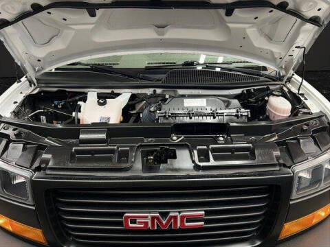 2022 GMC Savana 2500
