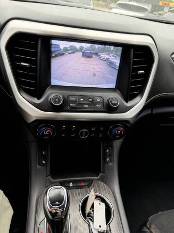 2019 GMC Acadia SLT-1