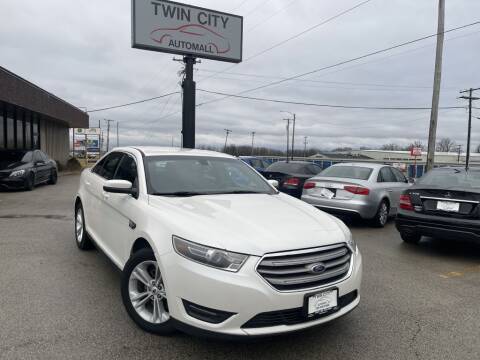 2015 Ford Taurus for sale at TWIN CITY AUTO MALL in Bloomington IL