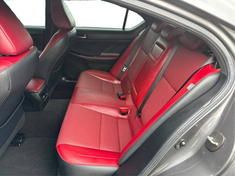 2021 Lexus IS 300
