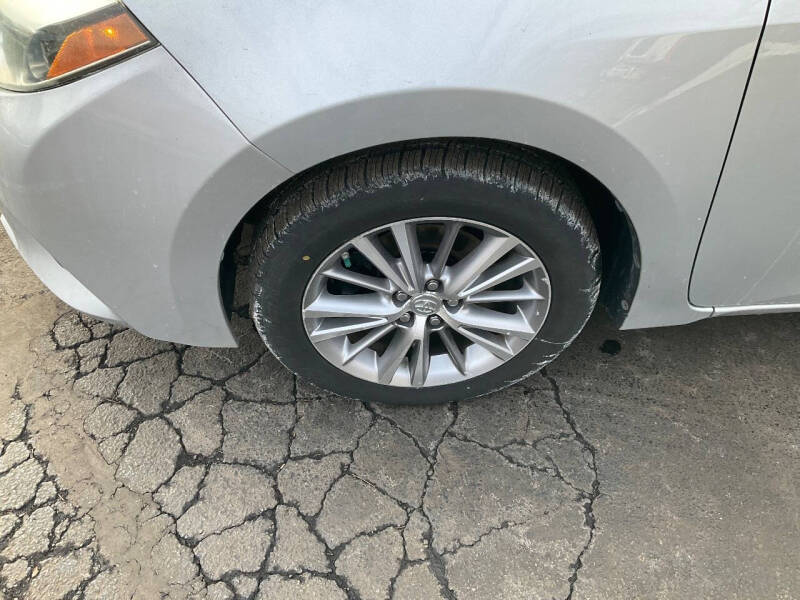 2015 Toyota Corolla LE Plus