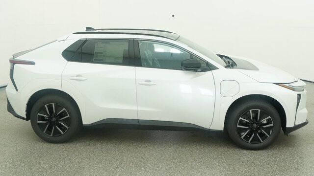 2026 Toyota bZ XLE Plus