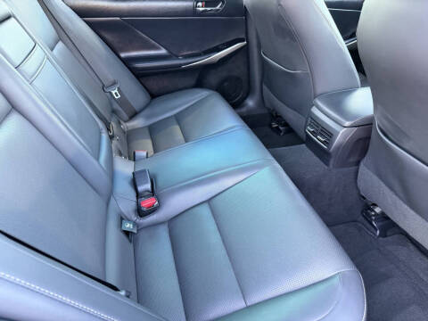 2015 Lexus IS 250