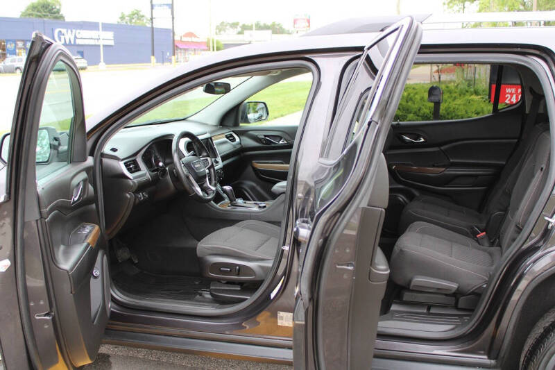 2019 GMC Acadia SLE-2