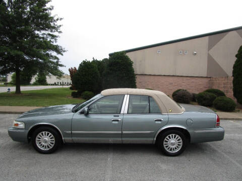 2006 Mercury Grand Marquis for sale at JON DELLINGER AUTOMOTIVE in Springdale AR