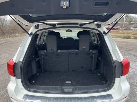 2017 Nissan Pathfinder SV