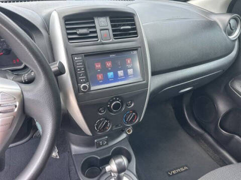 2019 Nissan Versa SV