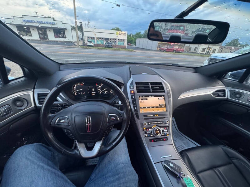 2017 Lincoln MKZ Select