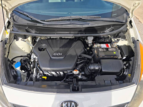 2013 Kia Rio 5-Door SX