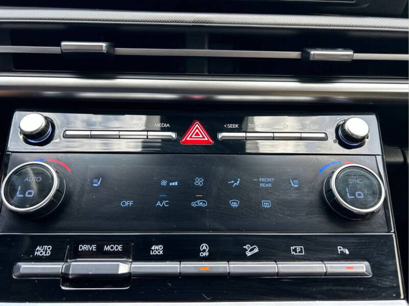 2025 Hyundai Santa Fe SEL