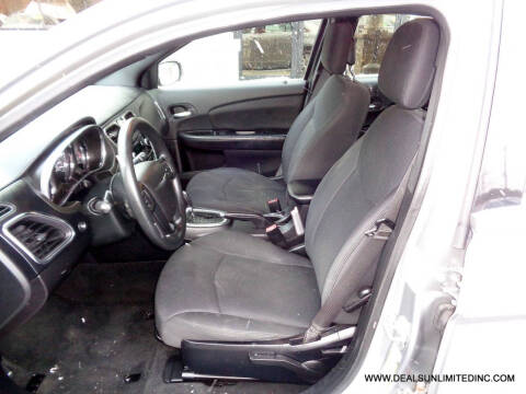 2014 Chrysler 200 LX