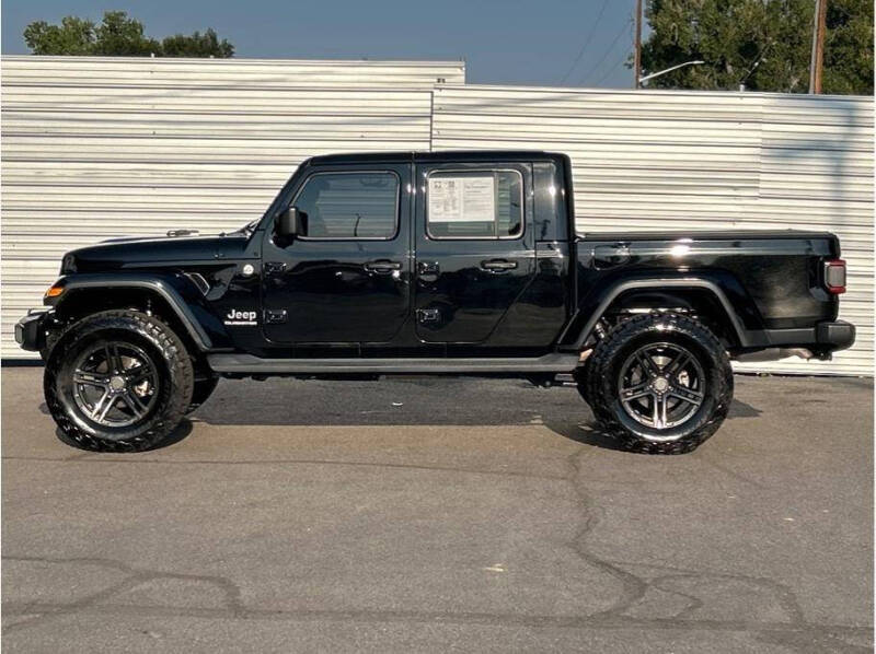 2020 Jeep Gladiator Overland