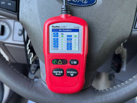 2009 Ford Focus SES