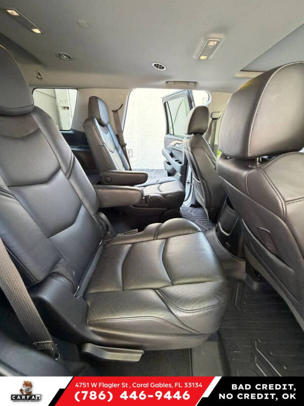 2018 Cadillac Escalade Luxury