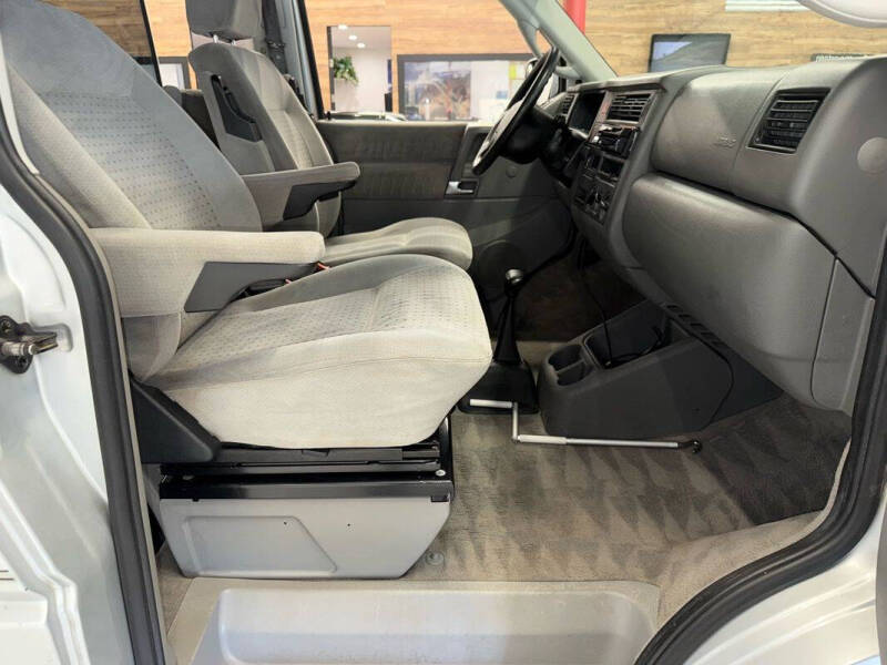 2002 Volkswagen EuroVan MV