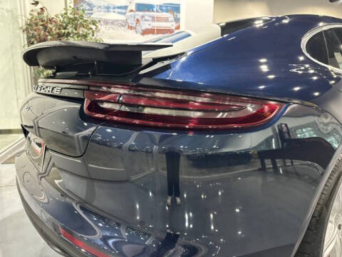 2017 Porsche Panamera 4S