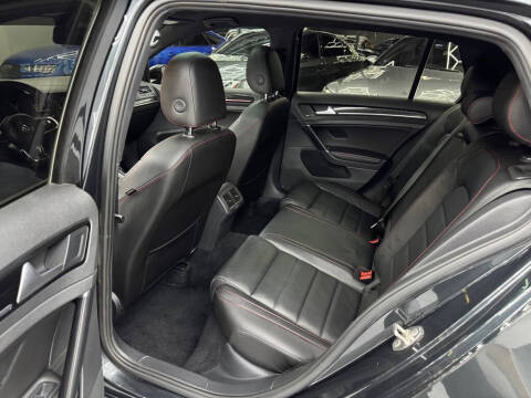 2017 Volkswagen Golf GTI