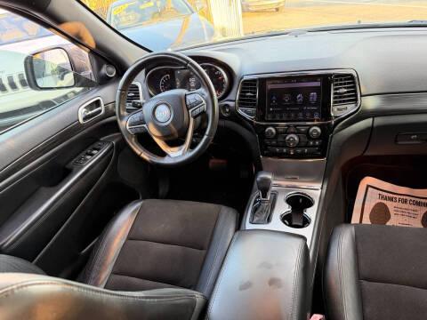 2019 Jeep Grand Cherokee Laredo E