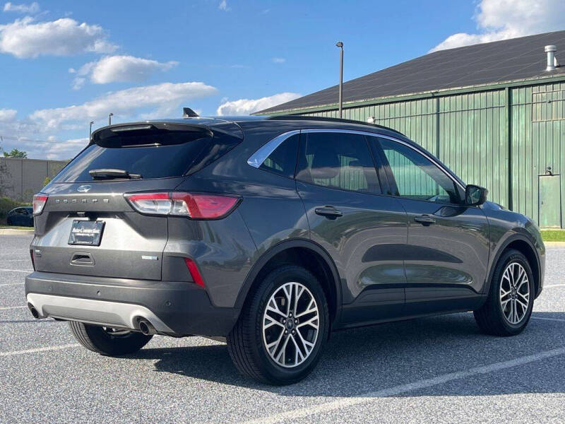 2020 Ford Escape SEL