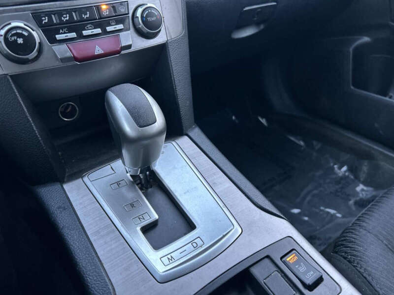 2012 Subaru Outback 2.5i Premium