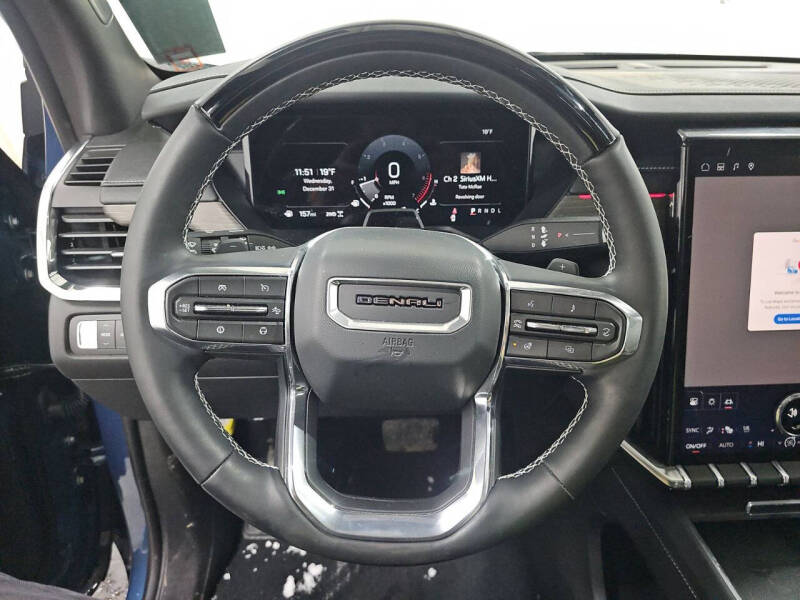 2025 GMC Acadia Denali