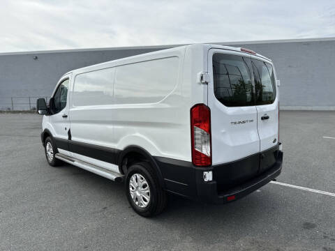 2023 Ford Transit 250