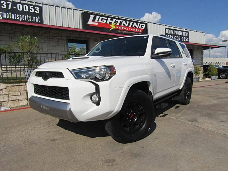 2018 Toyota 4Runner Off-Road Premium's photo