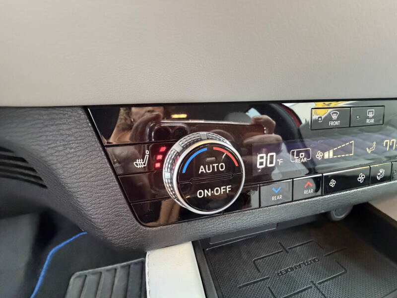 2023 Mitsubishi Outlander PHEV SEL