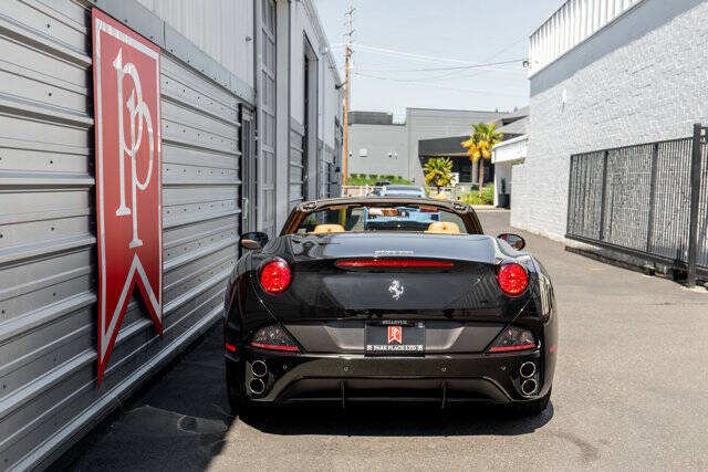 2011 Ferrari California 39