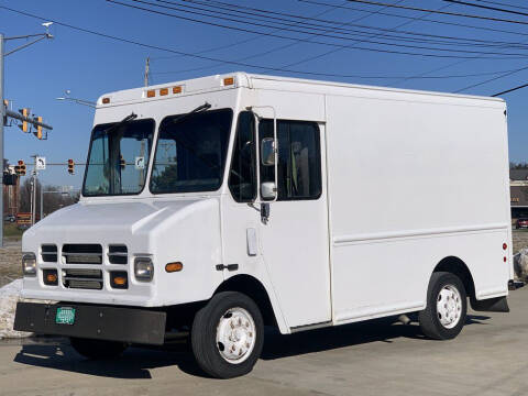 2005 Freightliner MT45 Chassis for sale at AUTOLEGENDS in Stow OH