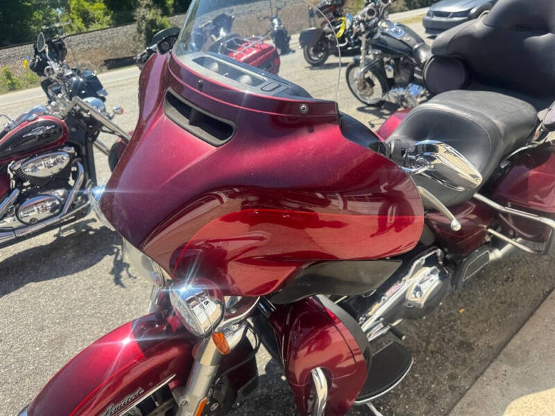 2017 Harley-Davidson FLHTK -