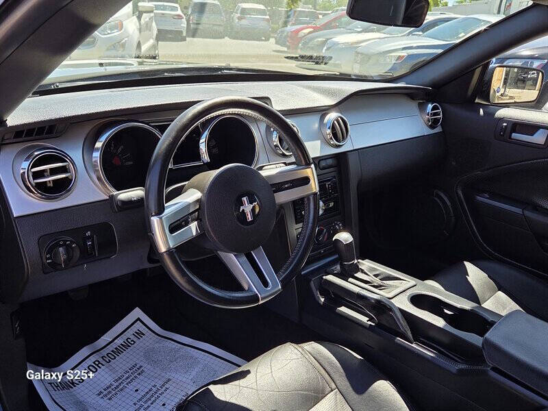 2006 Ford Mustang GT Deluxe