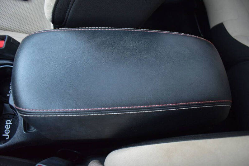 2017 Jeep Cherokee 75th Anniversary