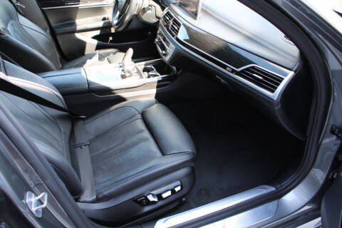 2019 BMW 7 Series 740i