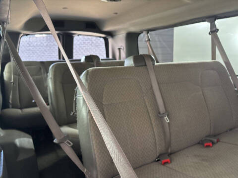 2017 Chevrolet Express LT 3500